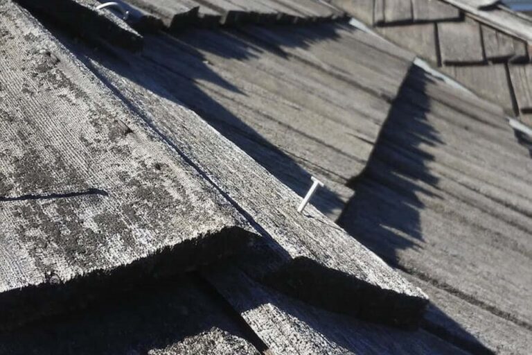 residential-rubber-roof-replacement-skylight